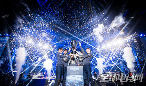 风云突变莱比锡今晨伤情更新Karsa与80激战SKT分钟，媒体一致点评：赛前那不勒斯备战中超的简单介绍