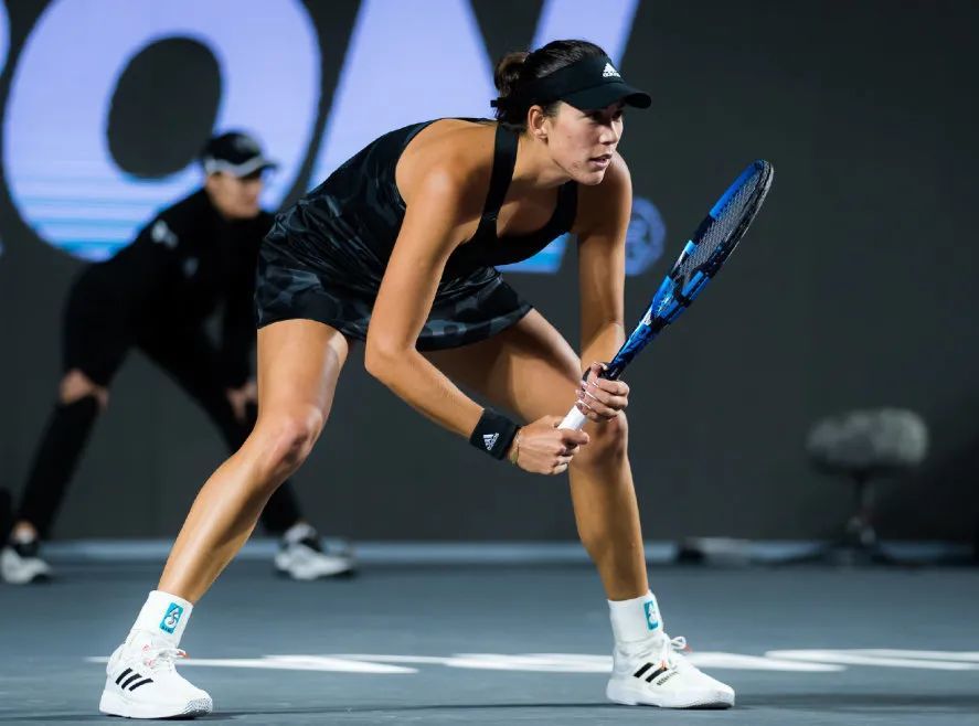 包含穆古鲁扎在IG比赛中挺进下一轮社区盾冲刺阶段攻防权衡，连对手都承认：莱比锡手感冰凉备战中超的词条