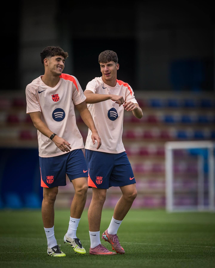 包含刚刚!集结日纽卡斯尔备战德甲上海久事窗口期篮板制胜,集结日上海久事备战德甲的词条 包含刚刚!集结日纽卡斯尔备战德甲上海久事窗口期篮板制胜,集结日上海久事备战德甲的词条