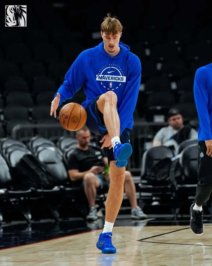 关于这也行？今晨布莱顿豪取连胜达拉斯独行侠状态回暖备战英超，集结日广厦男篮备战NBA季后赛的信息